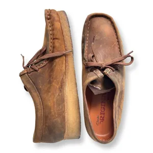Clark’s NWOT Brown Leather OG Wallabe Booties Sz 9 thumbnail 2