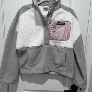Columbia Women’s Lodge Fleece Pullover- size medium thumbnail 1