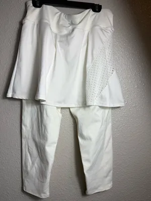 Tuckernuck Sport White‎ Eyelet 2-in-1 Tennis Skort with Capri Leggings Size M thumbnail 2