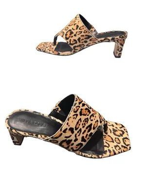 Villa Rouge Leopard Print Toe Loop Mule Low Heel Open Toe Sandals Size 6.5 BNIB thumbnail 1