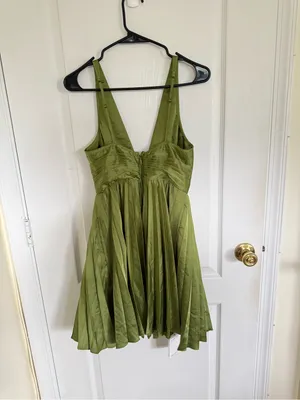 Abercrombie & Fitch NEW Giselle Pleated Mini Dress in Green thumbnail 5