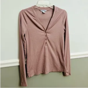 Women’s Athleta Uptempo Pink Mauve Ribbed Henley Long Sleeve Top Size Small thumbnail 2