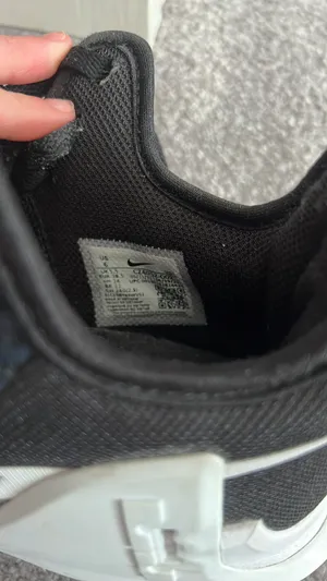 Lebron Witness 5 thumbnail 2