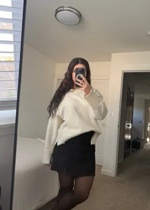 Off white oversized sweater  thumbnail 2