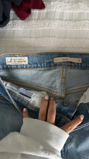 Levi’s Jeans Wedgie thumbnail 3