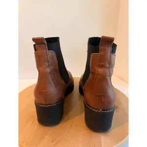 Anthropologie Stompy Chelsea Tan Leather Chunky Heeled Boots Size 40 Spain Made thumbnail 5
