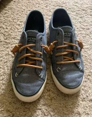 Shoes thumbnail 1