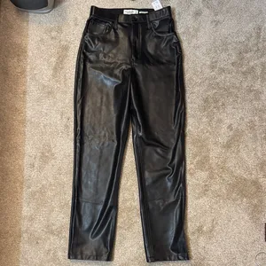 Abercrombie & Fitch Curve Love Black Straight Leg Leather Pants thumbnail 3