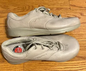 Womens Gray New Balance 901 Encap Leather Walking Shoes‎ Womens Size 9.5 Wide thumbnail 1