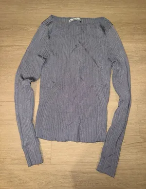 Women’s Abercrombie Sweater thumbnail 1