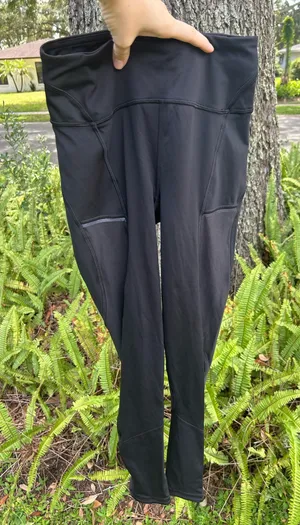 Lululemon mesh leggings size 2 thumbnail 1