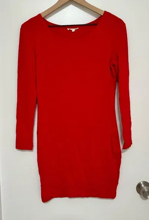 VESTIQUE | Vibrant‎ Red Bodycon Dress thumbnail 1