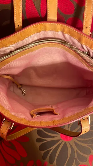 Dooney and Burke purse thumbnail 4