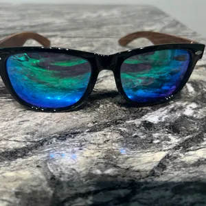 Stylish Sunglasses with Blue Lenses thumbnail 2