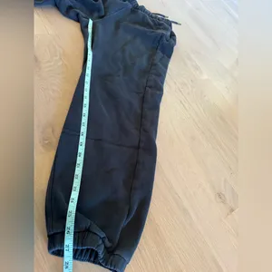 Lululemon Scuba Mid-Rise Oversized Jogger black size small thumbnail 12