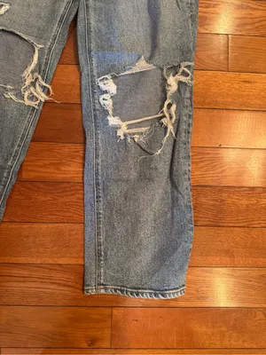 American Eagle Curvy 90s Straight Distressed Jeans - Women's Size 8 thumbnail 3