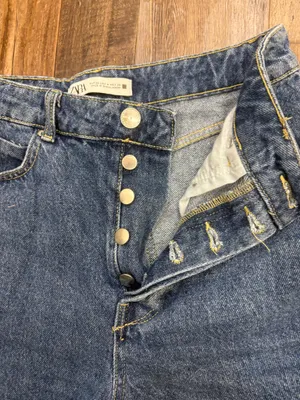 ZARA High-Waisted Shorts Mom thumbnail 3