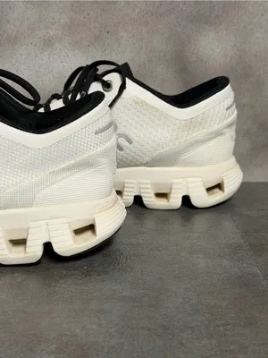 On Running Cloud X Women's White/Black Running Shoes Size 7.5 thumbnail 12