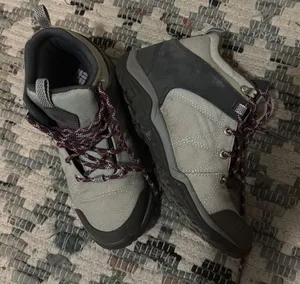 Columbia Hiking Boots Women’s thumbnail 1