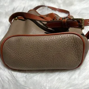 Dooney & Bourke Pebble Grain Drawstring Bucket Bag‎ Crossbody Fisherman Core B89 thumbnail 9