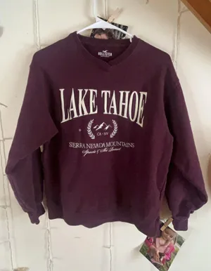 Hollister Crew Neck thumbnail 1