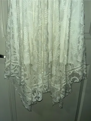 Taylor White Lace V-Neck Handkerchief Hem Dress PTP 22in No Size Tag thumbnail 4