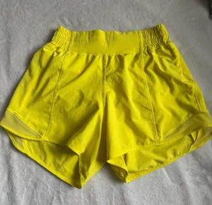 Lululemon Shorts Hotty Hot thumbnail 1