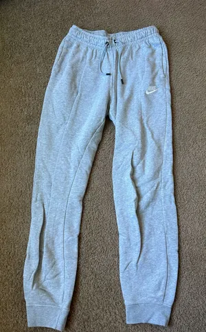 Nike sweat pants  thumbnail 1