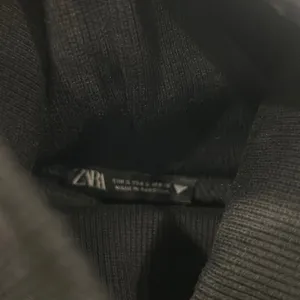 Zara Black Turtle Neck Sweater Size Small‎ thumbnail 5