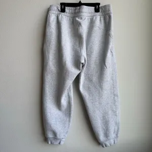 Lululemon womens 14 Scuba High Rise Jogger Crop Pant Sweatpant Fleece Light Grey thumbnail 3