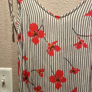 Billabong Women’ Floral Striped Sundress Size Small thumbnail 4