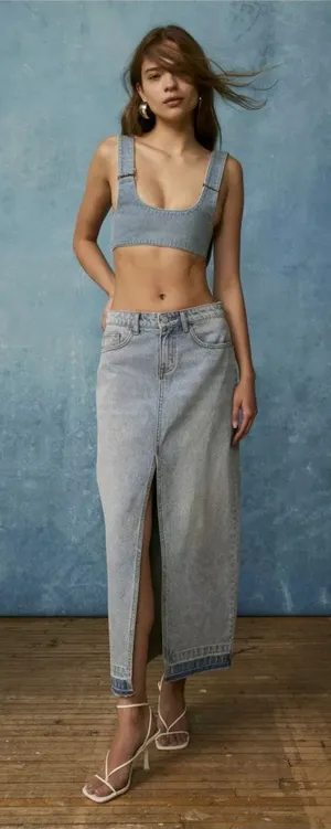 Urban Outfitters BDG Mandi Denim Maxi Skirt Raw Hem Front Slit Blue‎ Size Medium thumbnail 1