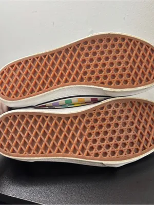 Vans Old Skool checkerboard sneakers, Missy size 6, classic, low top, retro thumbnail 5