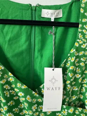 Wayf Green Floral Midi Dress with Puff Sleeves thumbnail 2