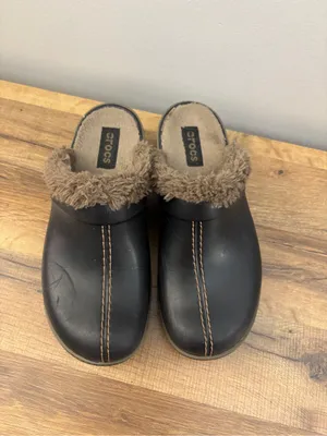 Crocs Eva Faux Fur Lined Wedge Clogs Mules Brown thumbnail 6