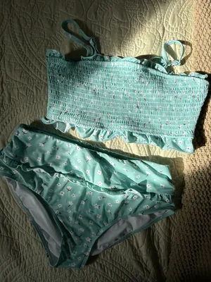Amazon Highwaisted Bikini thumbnail 1