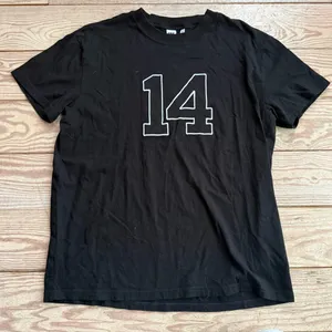 Aritzia TNA tshirt size m thumbnail 1