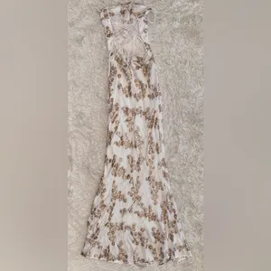 NWOT House of CB Caprina Embroidered Floral Trumpet Gown Sz M thumbnail 7