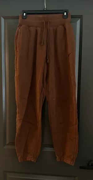 Brown Nike Sweatpants thumbnail 1