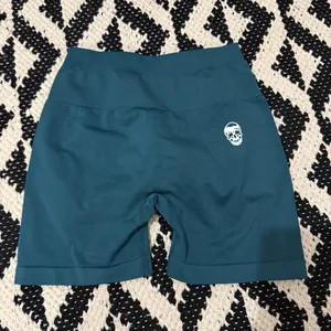 INFINITY SHORTS thumbnail 3