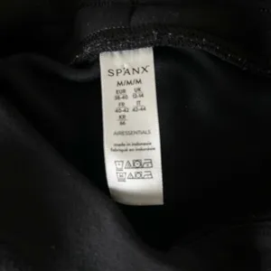 Spanx AirEssentials Got-Ya-Covered Funnel Mock Neck Pullover Sweatshirt Black M thumbnail 3