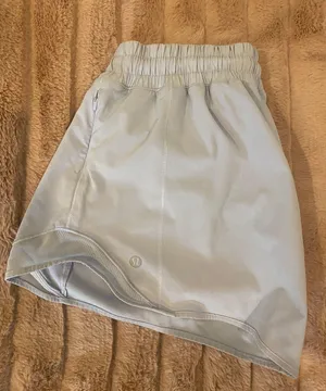 Lululemon Hotty Hot Shorts 4” thumbnail 2