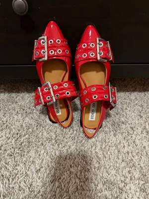 Steve Madden Red Patent Flats with Buckles Size 7 thumbnail 2