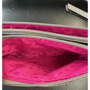 Juicy Couture Quilted Metallic Wristlet With Chain Strap &‎ Pink Crown Lining thumbnail 5