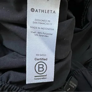 Athleta Skyline Pant II Paperbag Waist Pleated Tapered Black Belted Pants Size 2 thumbnail 12