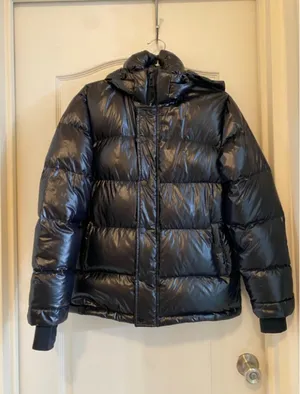EUC Aritzia TNA Super Puff Glossy Black XS thumbnail 2