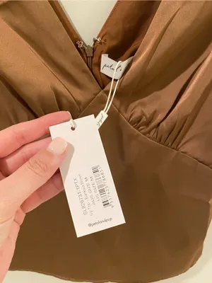 NWT - Petal & Pup Ivy Satin Tank Size Medium thumbnail 4