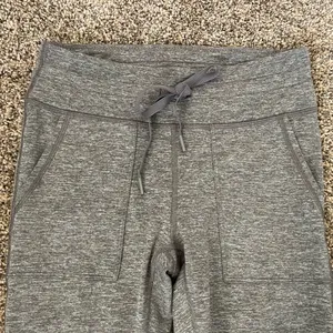 Women’s Offline by Aerie Regular Rise Short Inseam Warmup Legging Heather Gray M thumbnail 6