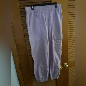 Old Navy Women High Waisted Cargo Joggers pants in lavender Sz L thumbnail 3