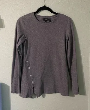 Theory Perry Ribbed Button Side Long Sleeve Tee Size Medium Heathered Gray thumbnail 1